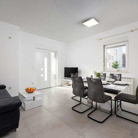 Luxury Apartment Ketty Split Exterior photo