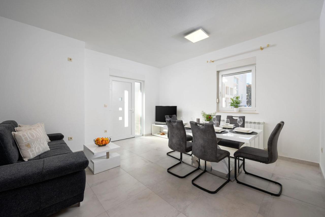 Luxury Apartment Ketty Split Exterior photo