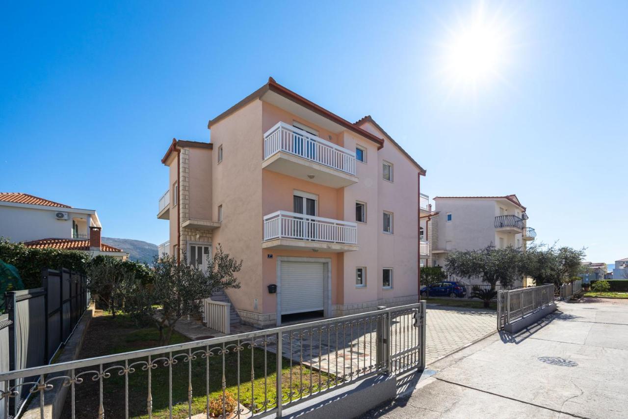 Luxury Apartment Ketty Split Exterior photo